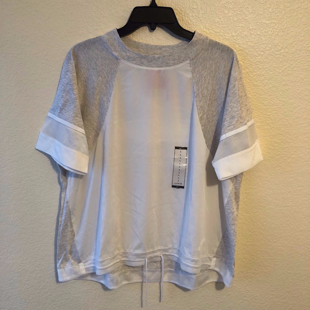 NWT Nike Binded Womens T-Shirt